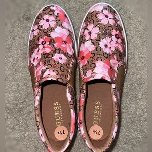 GUESS Women’s Shoes